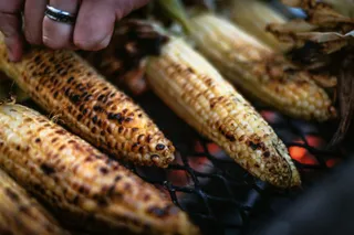 Corn charring on a grill